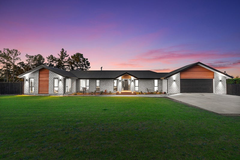 29 Braeburn Crescent , Swannanoa, Mandeville North - Carousel 2