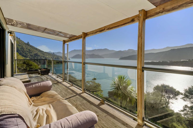 2930 Kenepuru Road, PORTAGE - Carousel 2