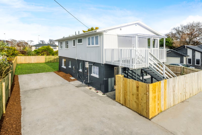 11 Westney Road, Mangere, Auckland - Carousel 1
