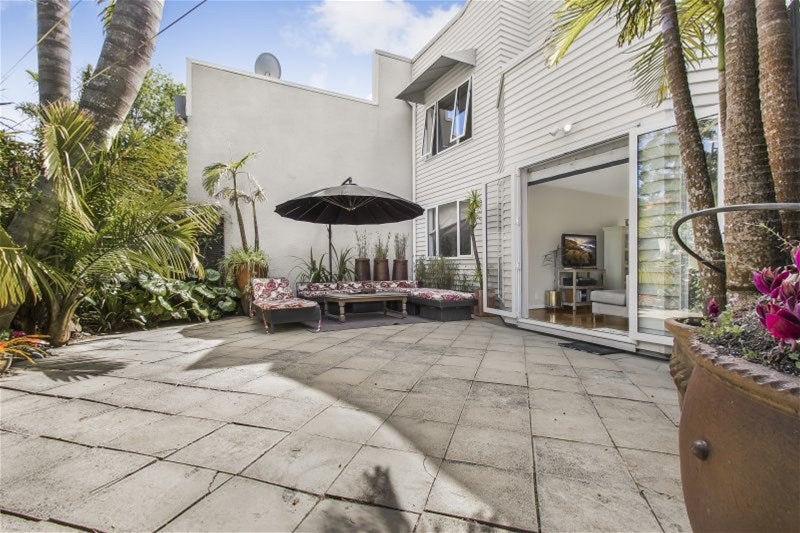 2/0 Sackville Street, Grey Lynn, Auckland - Carousel 2