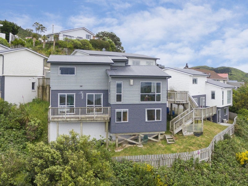 11C Hindipur Terrace, Broadmeadows, Wellington - Carousel 1