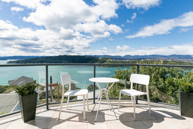 11 Arawa Road, HATAITAI 6021, WELLINGTON - Carousel 1