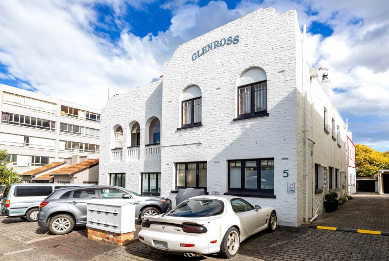6/5 Sarawia Street, Newmarket, Auckland - Carousel 1