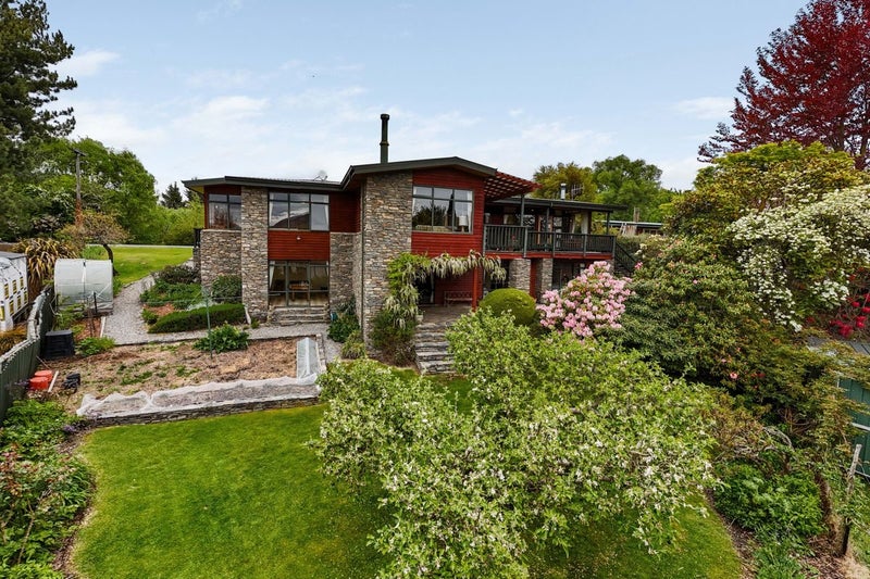 3 Kinnibeg Street, Albert Town, Wanaka - Carousel 1