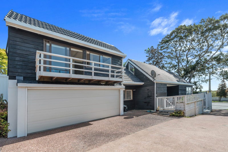 1/82 Knights Road, Rothesay Bay, Auckland - Carousel 1