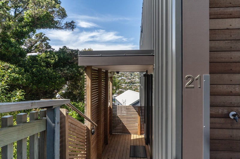 21/104 Maupuia Road, Mirimar, Wellington - Carousel 2