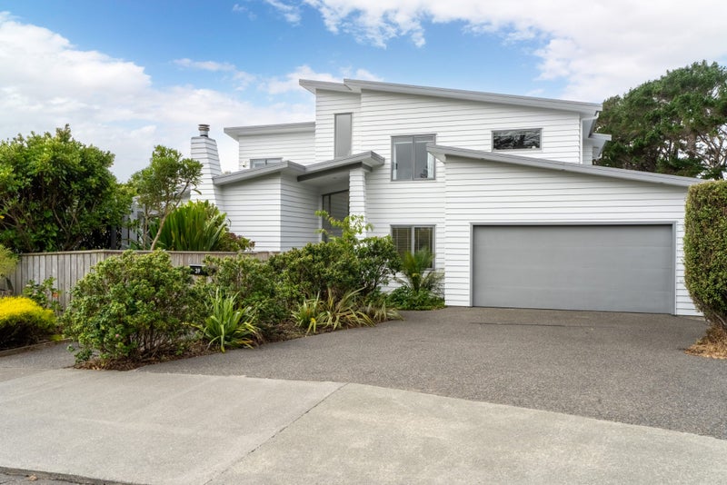 39 Winsley Terrace, Churton Park, Wellington - Carousel 1
