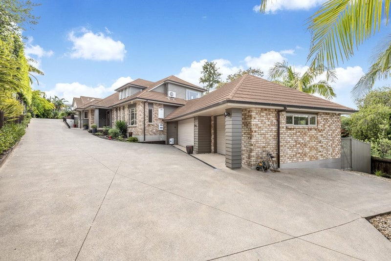 3A Seymour Road, Mellons Bay, Auckland - Carousel 1