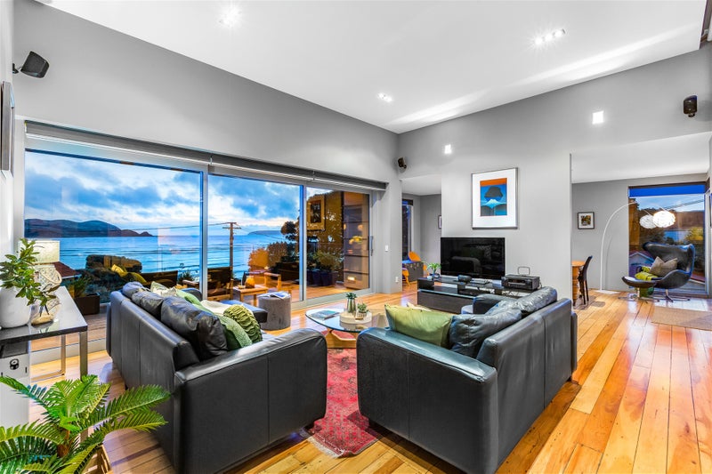 3 Bath Street, Plimmerton, Porirua - Carousel 1