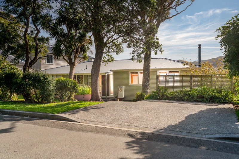 8 Torwood Road, Khandallah, Wellington - Carousel 2