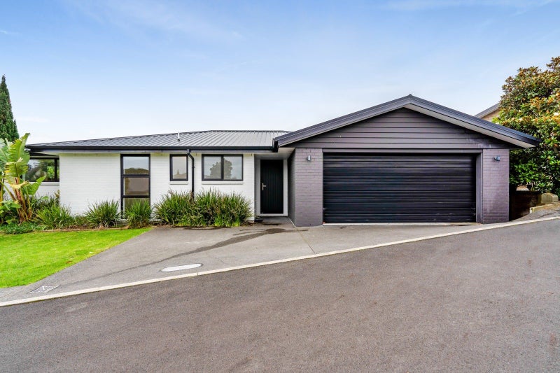4/31 Links Drive, Waiwhakaiho, New Plymouth - Carousel 1
