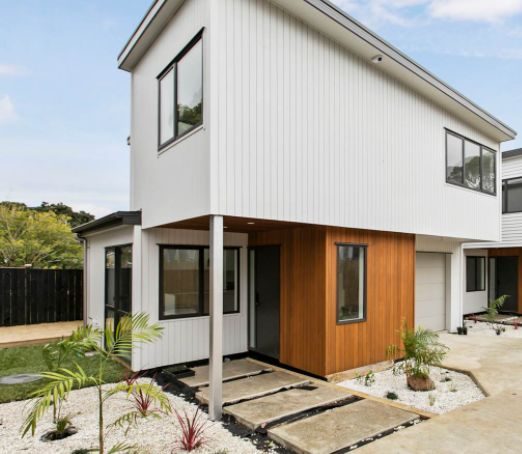 2/14 Waddell Avenue, Point England, Auckland - Carousel 1