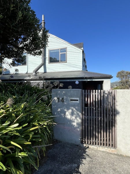 14 John Street, Titahi Bay, Porirua - Carousel 1