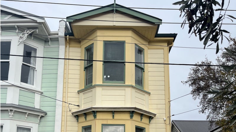 16 Queen Street, Mount Victoria, Wellington - Carousel 1