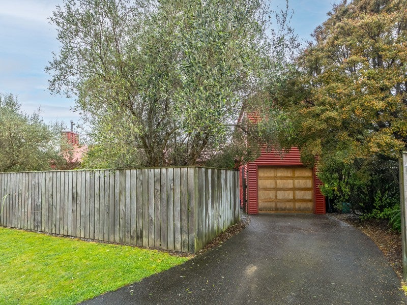 17 Cologne Street, Martinborough - Carousel 2