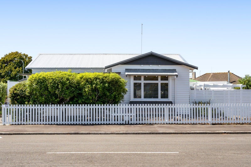 2 McVay Street, Napier South, Napier - Carousel 1