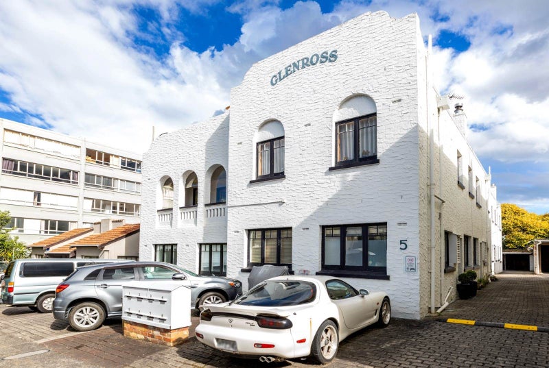 6/5 Sarawia Street, Newmarket, Auckland - Carousel 19