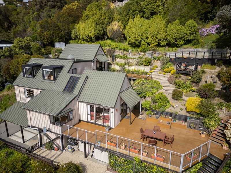 18 Osmond Lane, Mount Pleasant, Christchurch - Carousel 1