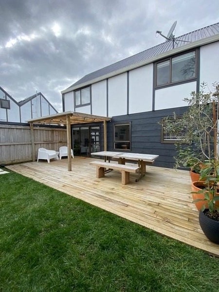 3/98 Owairaka Avenue, Owairaka, Auckland - Carousel 2