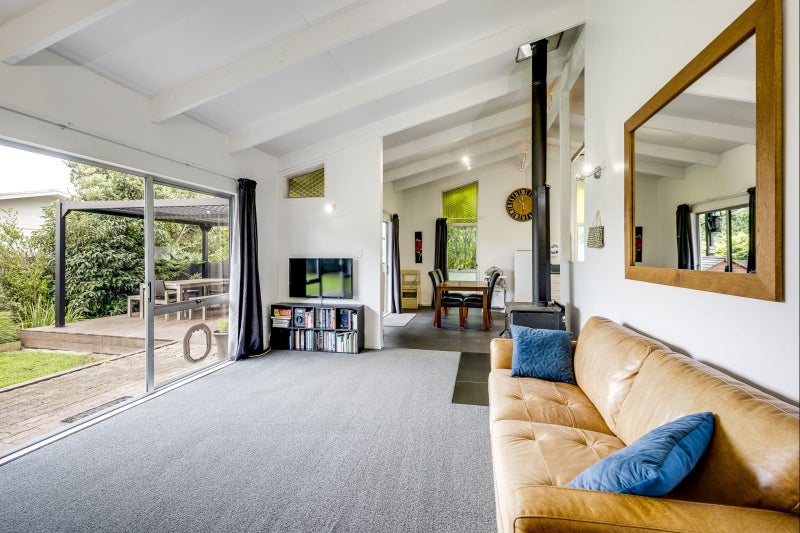 51 Lyttelton Crescent, Tamatea, Napier - Carousel 1