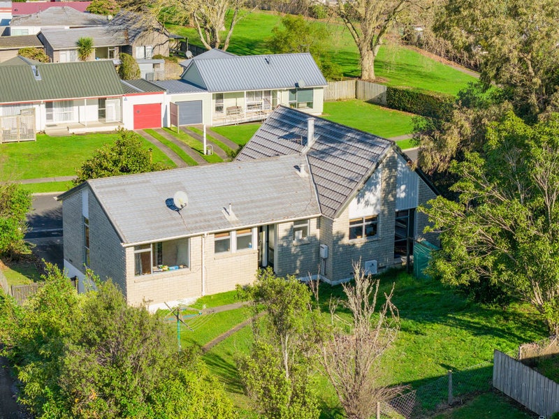 34 Morrow Avenue, St Andrews, Hamilton - Carousel 1