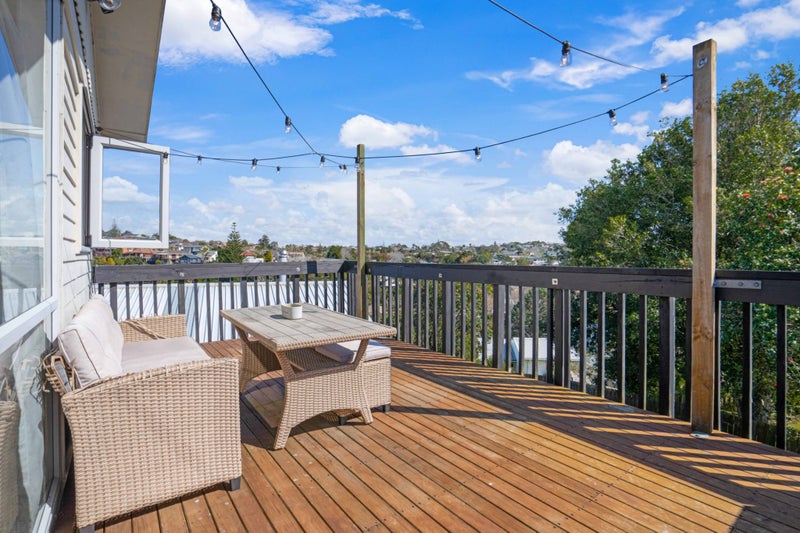 2/35 Robbies Road, Shelly Park, Auckland - Carousel 1