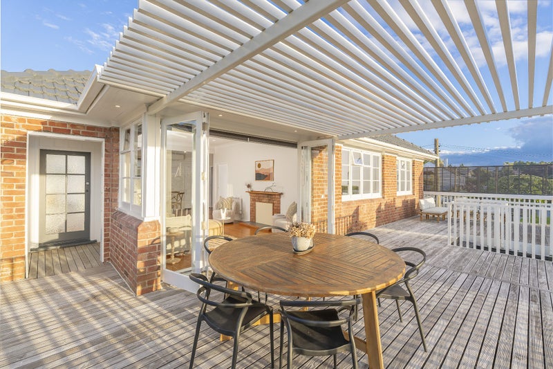 12 Seaside Avenue, Waterview, Auckland - Carousel 2