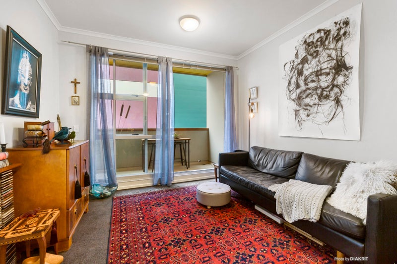55/3 Edward Street, Te Aro, Wellington - Carousel 1