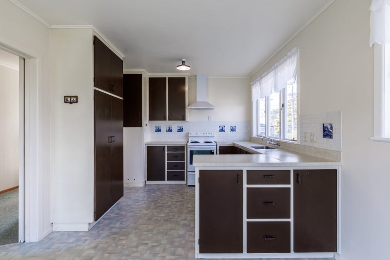 15 Chorley Avenue, Massey, Auckland - Carousel 2
