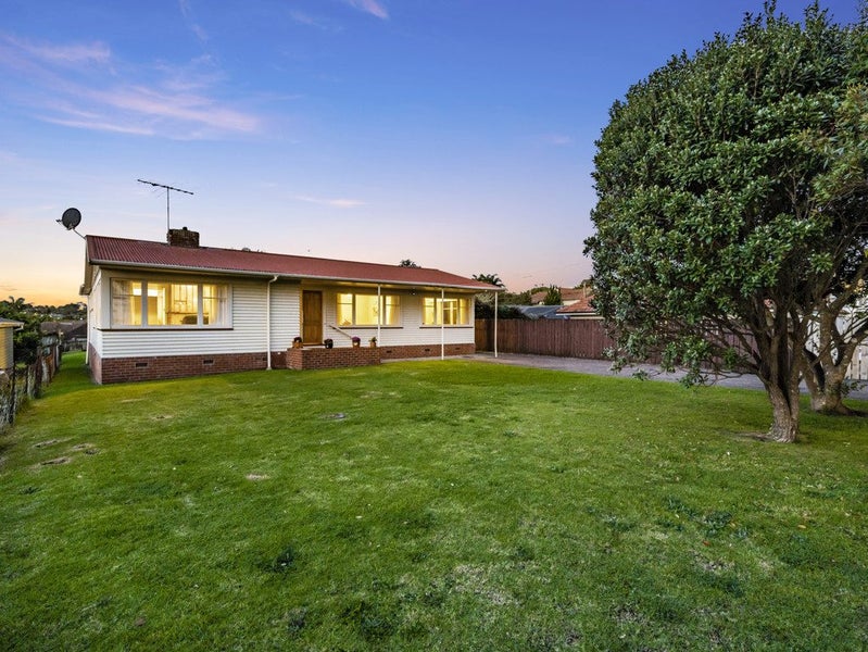 74 Riddell Road, Glendowie, Auckland - Carousel 2