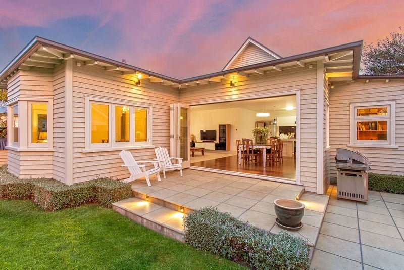 15 Fulton Avenue, Merivale, Christchurch - Carousel 1