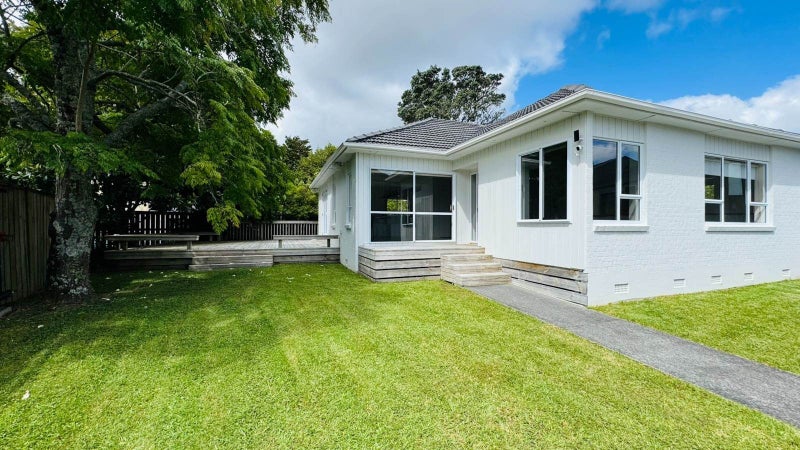32 Isobel Road, Greenhithe, Auckland - Carousel 1