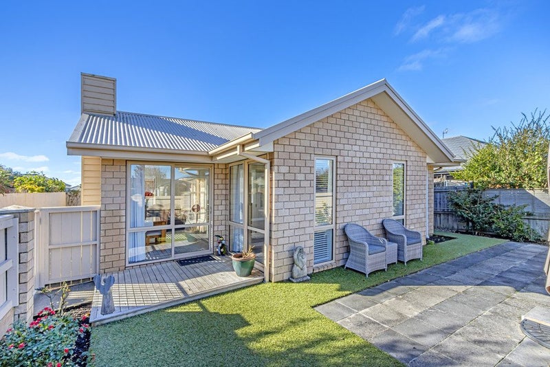 1/44 Sawyers Arms Road, Northcote, Christchurch - Carousel 1