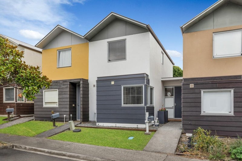 48 Kirikiri Lane, East Tamaki, Auckland - Carousel 1