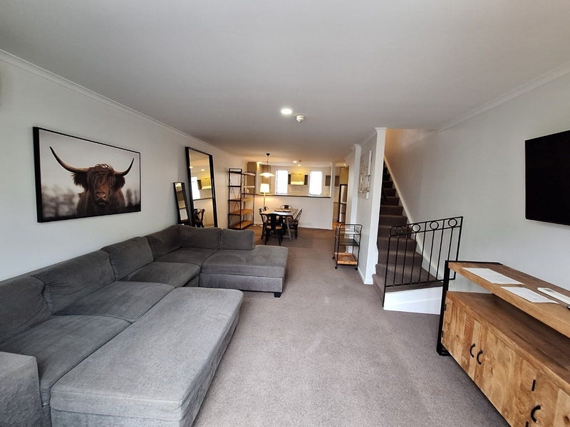 1E/8 Farnham Street, Parnell, Auckland - Carousel 1