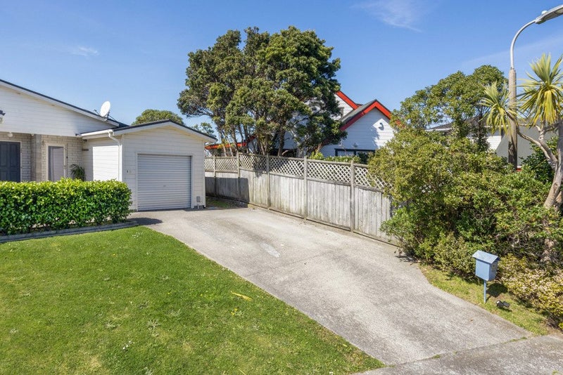 18 Virginia Grove, Brooklyn, Wellington - Carousel 1