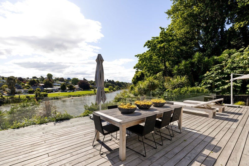 669 River Road, Chartwell, Hamilton - Carousel 2