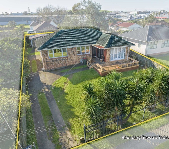 44 Pearl Baker Drive, Otara, Auckland - Carousel 1