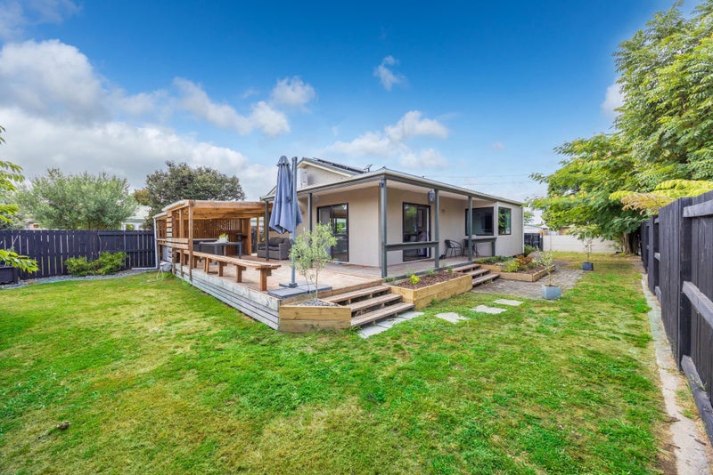 5 Raleigh Avenue, Fairview Downs, Hamilton - Carousel 1