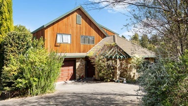 2/9 Bevyn Street, Castor Bay, Auckland - Carousel 1