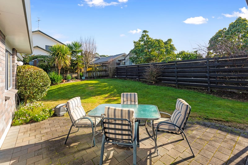 59 Sunnyhills Avenue, Glenview, Hamilton - Carousel 2