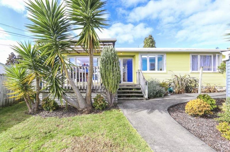 22 Tomo Street, New Lynn, Auckland - Carousel 1