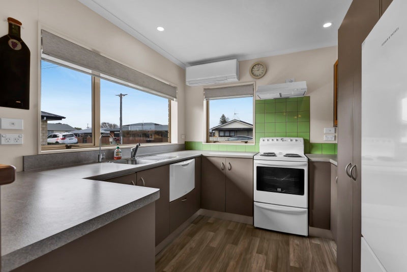 23 Clemow Road, Fitzroy, New Plymouth - Carousel 2