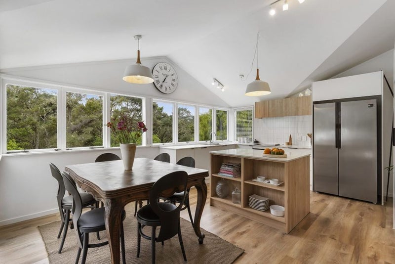 21 Vienna Place, Birkenhead, Auckland - Carousel 2