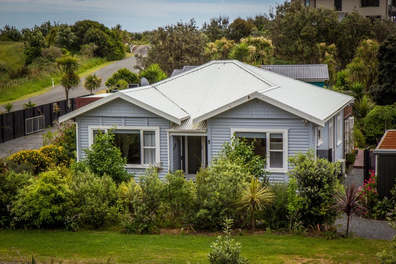 6 Paetawa Road, Peka Peka, Waikanae - Carousel 1
