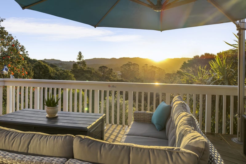 274 Glengarry Road, Glen Eden, Auckland - Carousel 2