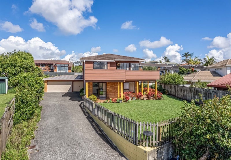 36 Westpark Drive, West Harbour, Auckland - Carousel 2
