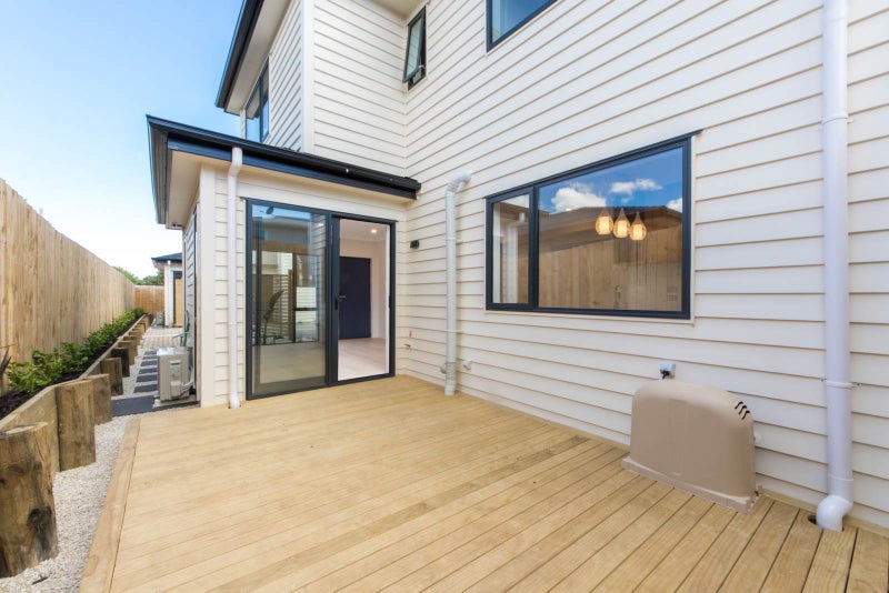 110B Royal Road, Massey, Auckland - Carousel 2