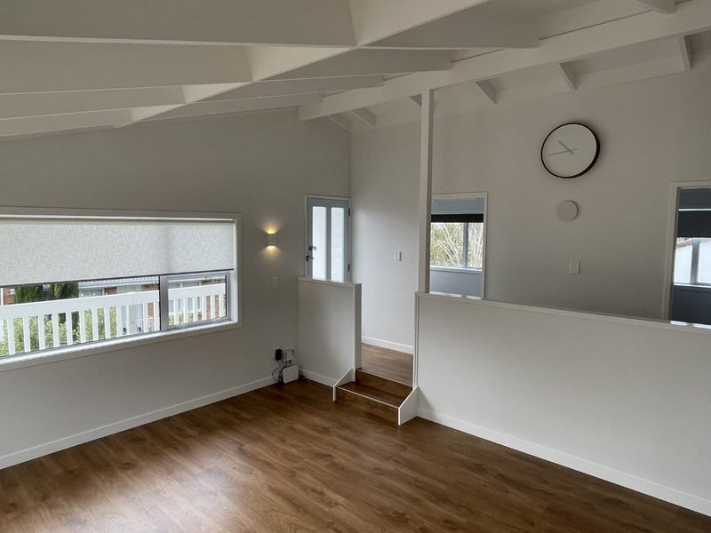 2/250 Onewa Road, Birkenhead, Auckland - Carousel 2