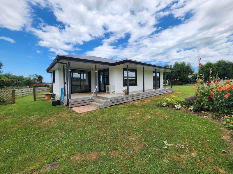 42 Watt Livingstone Road, Westmere, Whanganui - Carousel 2